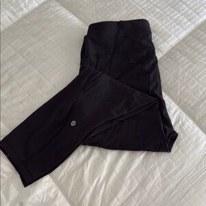 Lululemon Black 3/4 Leggings Size 8